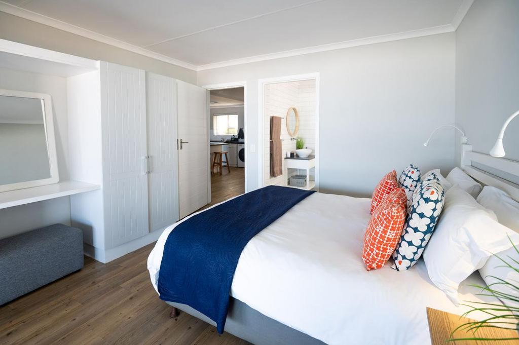 Picnic Rock Seaside Accommodation Keurboomstrand Ruang foto