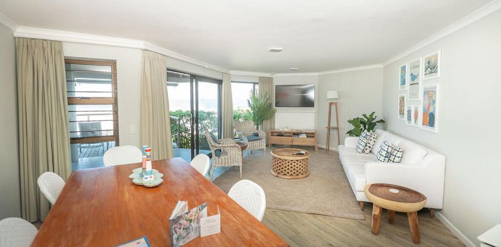 Picnic Rock Seaside Accommodation Keurboomstrand Ruang foto